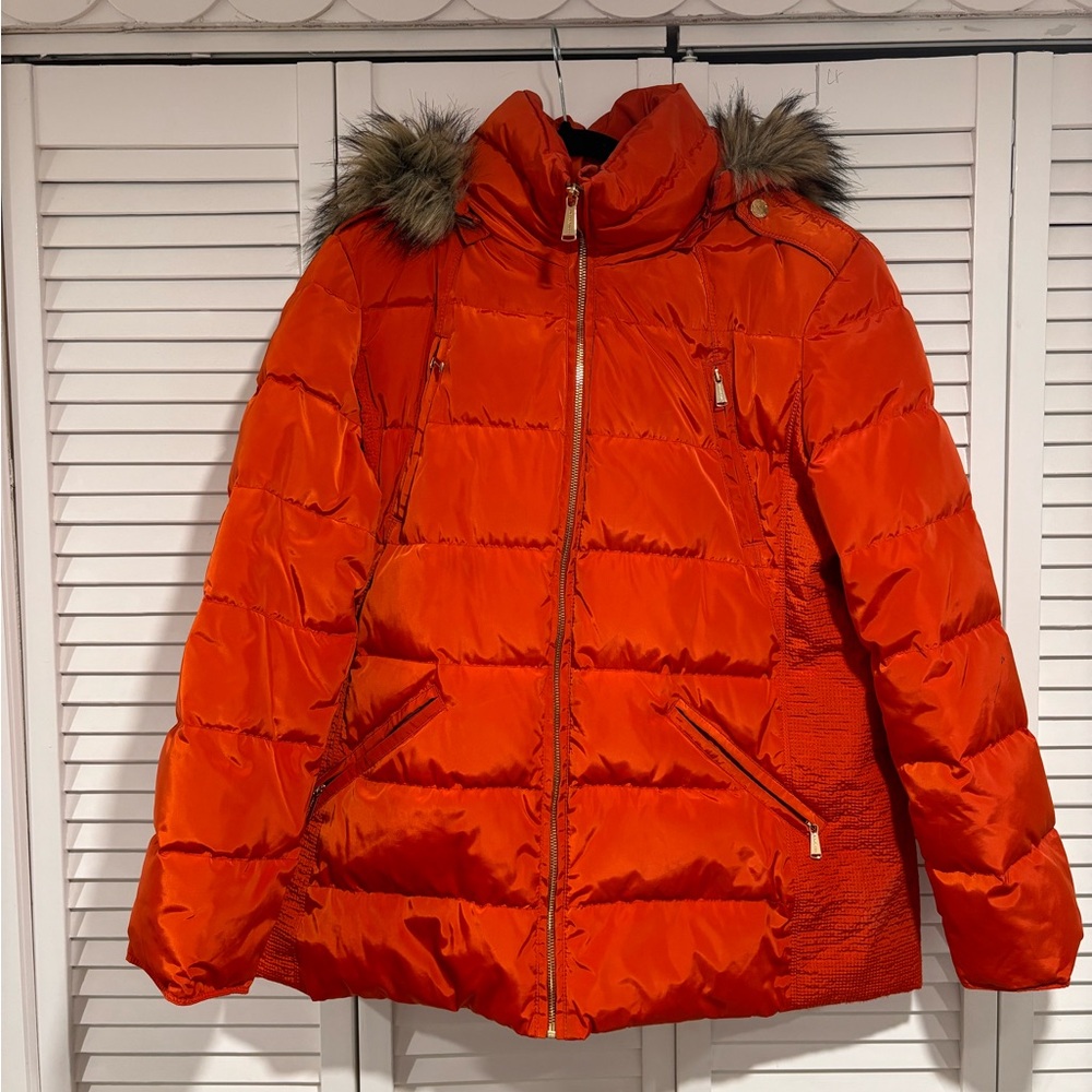 MICHAEL Michael Kors Vibrant Orange Puffer Jacket with Faux Fur